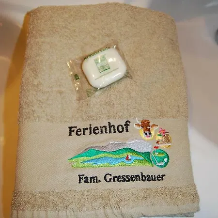 Karin Und Florian Gressenbauer *