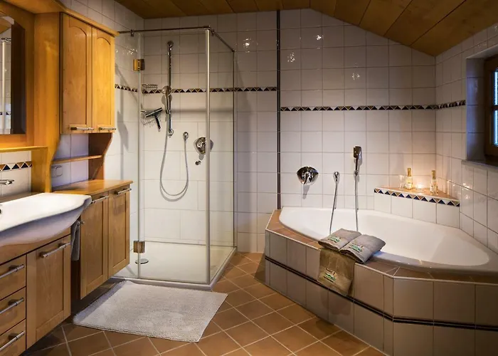 Karin Und Florian Gressenbauer *