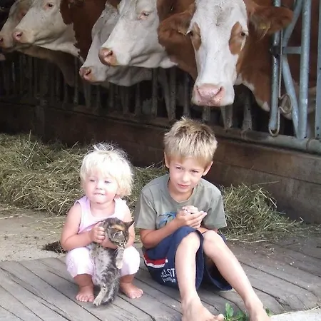 Karin Und Florian Gressenbauer *