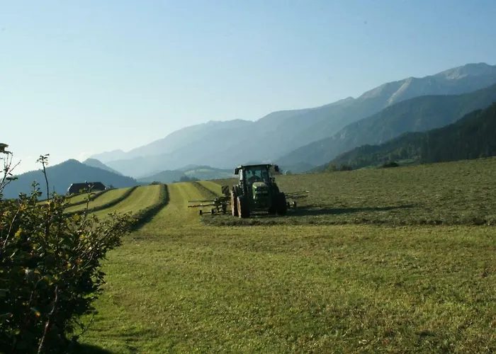 Karin Und Florian Gressenbauer *